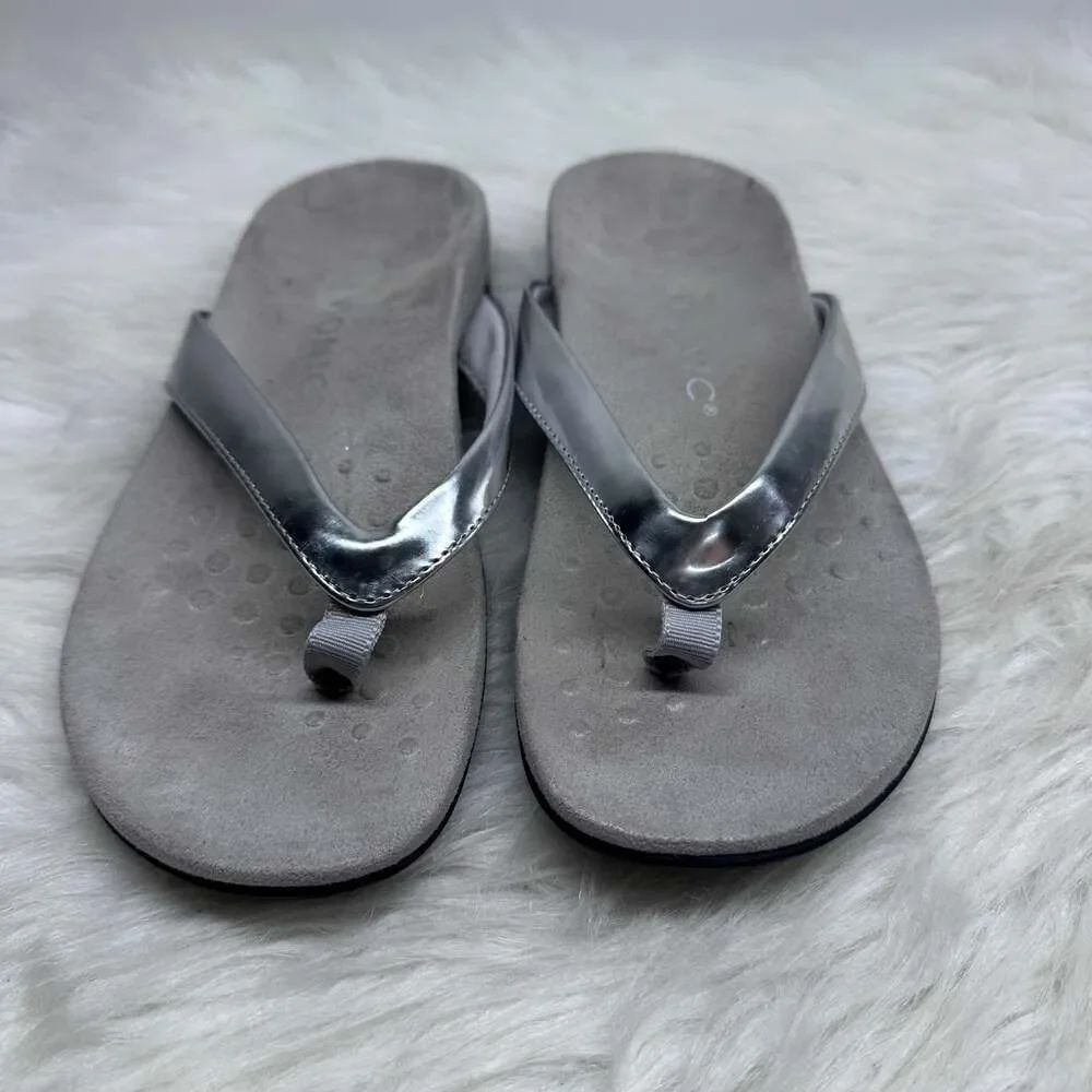 Vionic‎ Women's Dillon Leather Slip On Sandal Silver